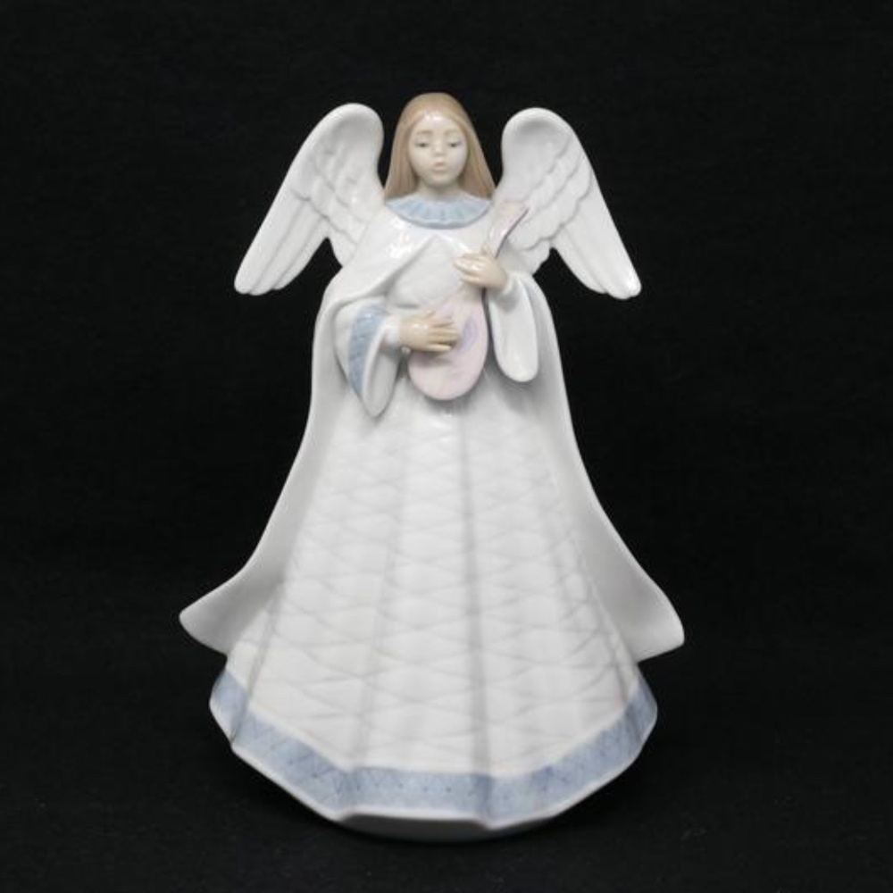 Lladro "Angelic Melody" Tree Topper Figurine #5963